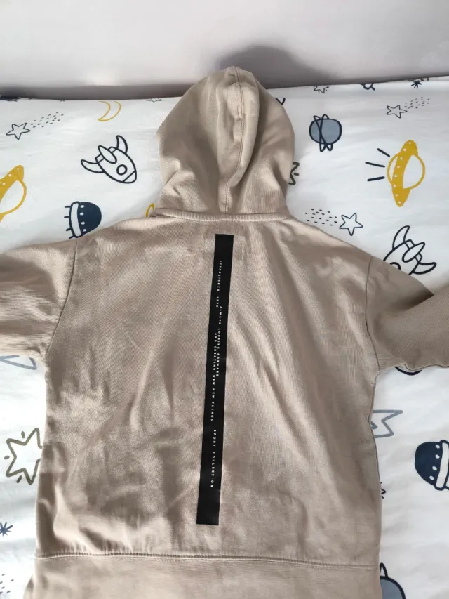 Chándal Zara niño marrón talla 120cm