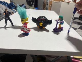 Figuras de colección variadas