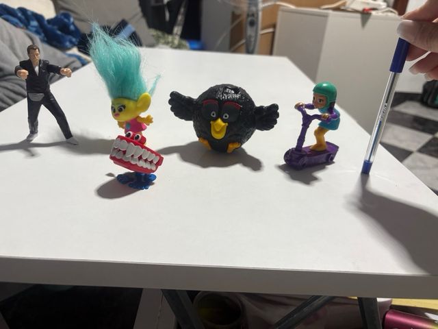 Figuras de colección variadas