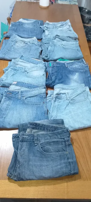 9 Pantalones vaqueros azules en perfecto estado