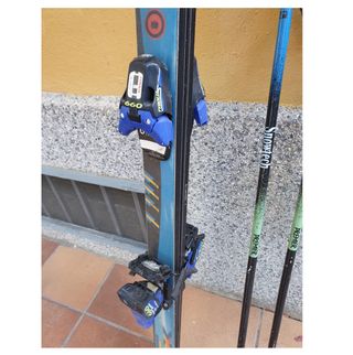 Esquís Fischer STX,fijaciones Tyrolia y bastones
