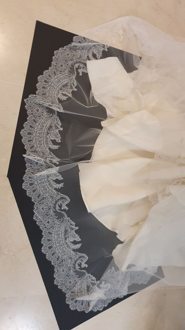 Velo de Novia Nuevo 3x3,5m . Encaje Chantilly