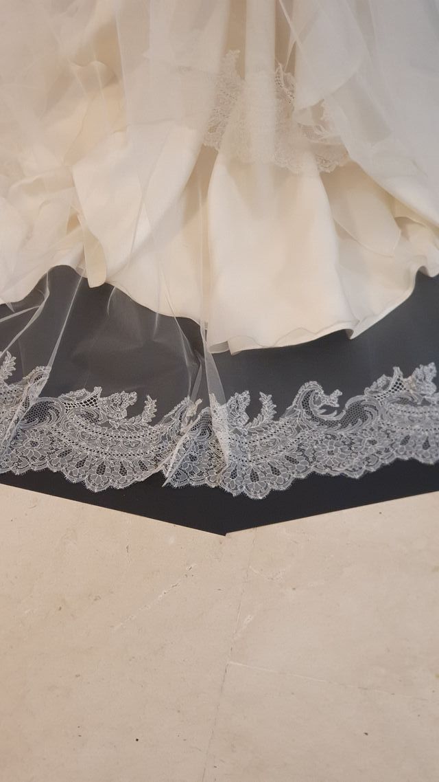 Velo de Novia Nuevo 3x3,5m . Encaje Chantilly
