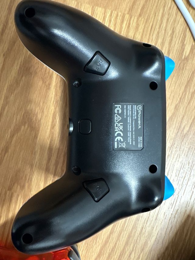 Mando Nintendo Switch Pikachu