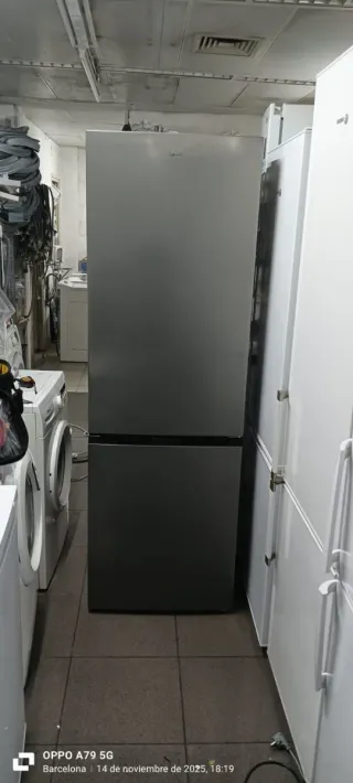 NEVERA COMBI QILIVE FREEZER ENERGÍA A+