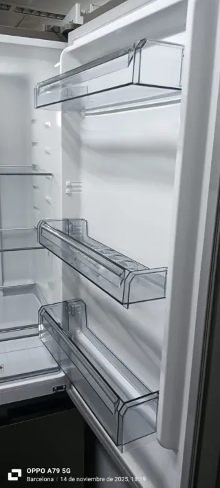 NEVERA COMBI QILIVE FREEZER ENERGÍA A+