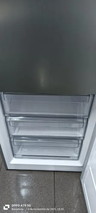 NEVERA COMBI QILIVE FREEZER ENERGÍA A+