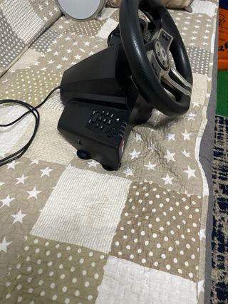 Volante PS4 con Pedales Sony