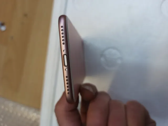 Cover posteriori originali per iPhone