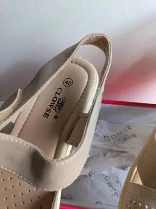 Zapatos abierto Clowse Beige Talla 40