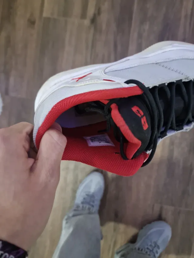 Jordan Air 23 Blancas y Rojas