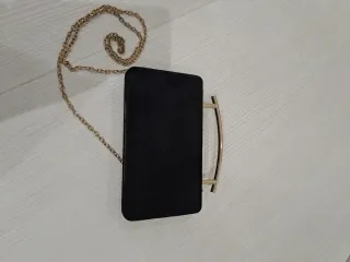 Bolso de fiesta negro y dorado