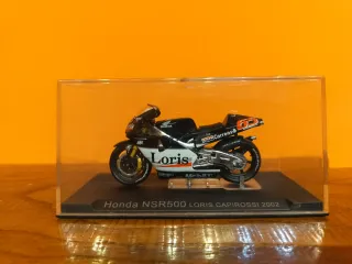 Modellino Honda NSR500 Loris Capirossi 2002