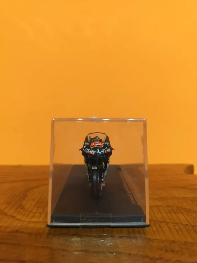 Modellino Honda NSR500 Loris Capirossi 2002