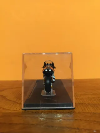 Modellino Honda NSR500 Loris Capirossi 2002