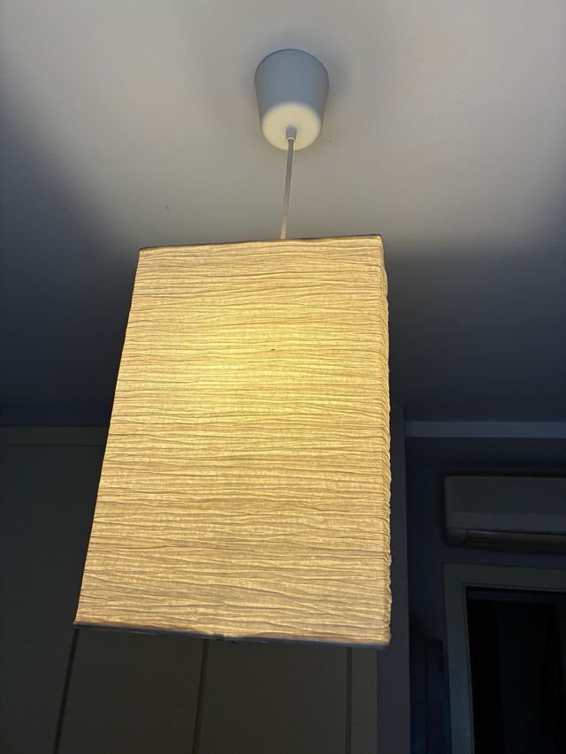Lámpara de techo rectangular de papel IKEA