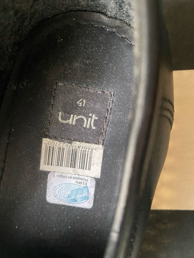 Zapatos de vestir UNIT talla 41 negros