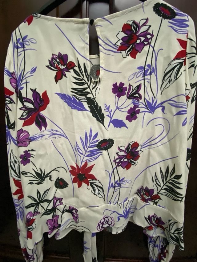 Blusa Mango Estampada Flores Talla L