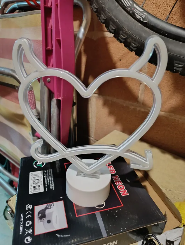 Lámpara LED Corazón Diablo