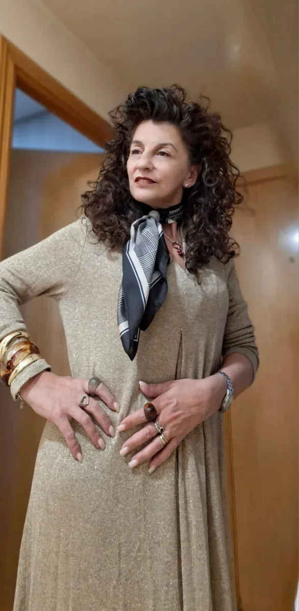 Vestido largo punto beige dorado