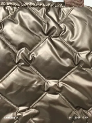 Bolso bandolera acolchado marrón y dorado