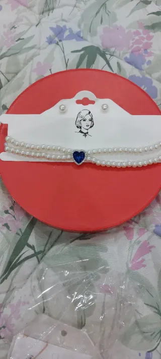 Set collana e orecchini con cuore blu