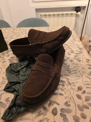 Zapatos de ante marrones talla 44