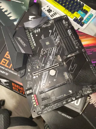 Placa Base Gigabyte B550 Aorus Elite