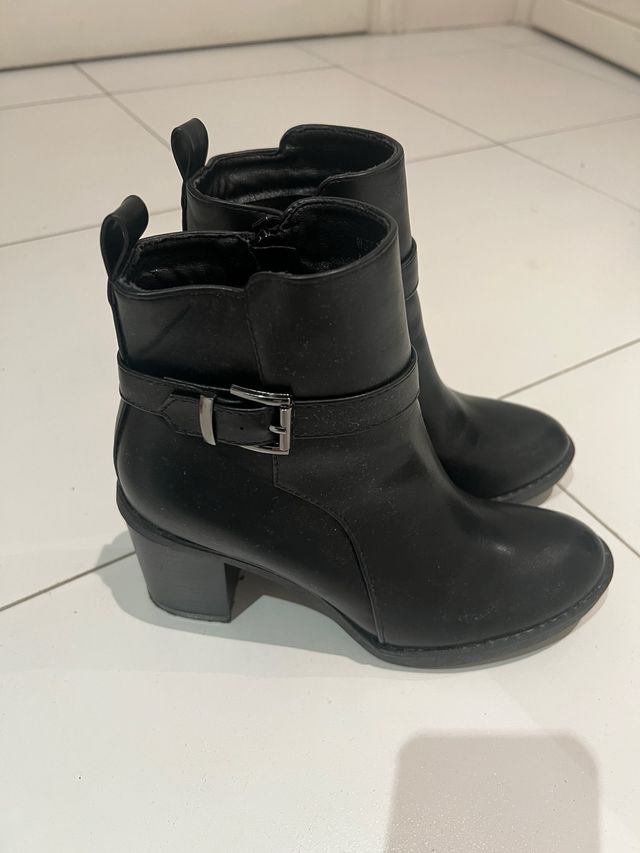Botines negros tacón medio talla 37