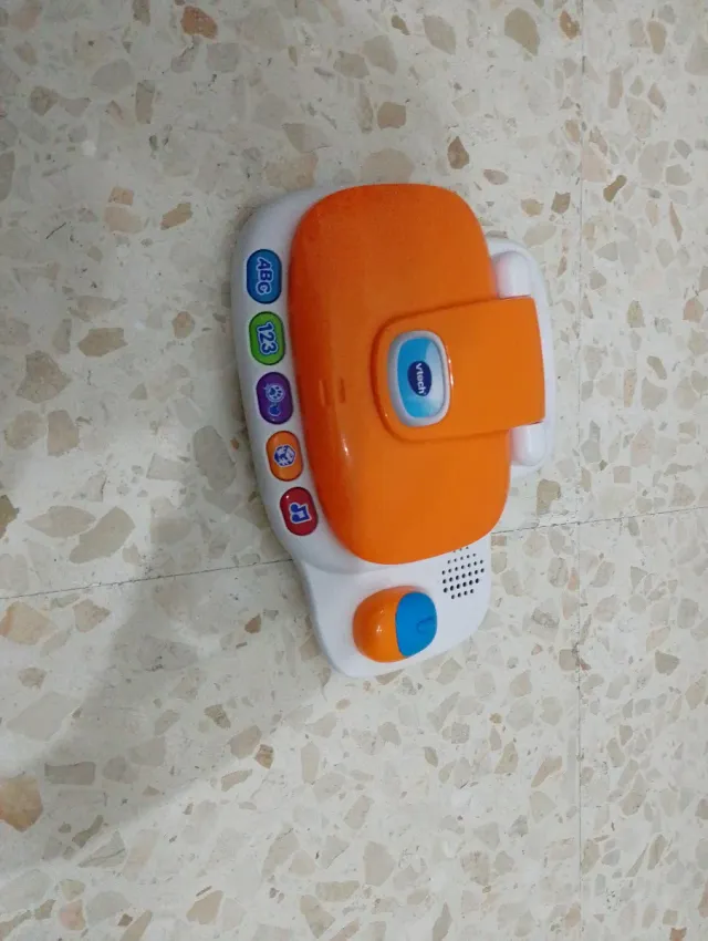 Pequeordenador VTech Naranja y Blanco