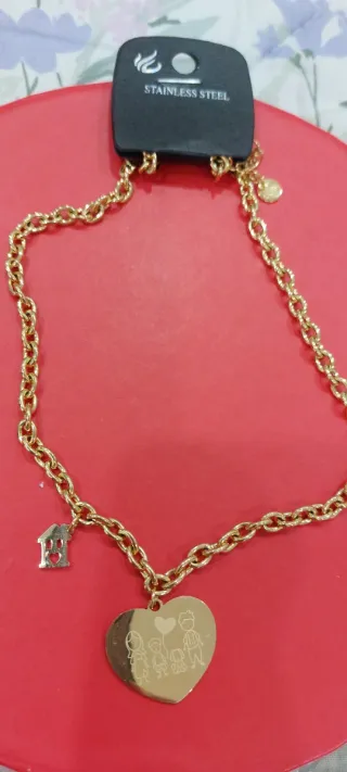 Collana donna con ciondolo famiglia e casa