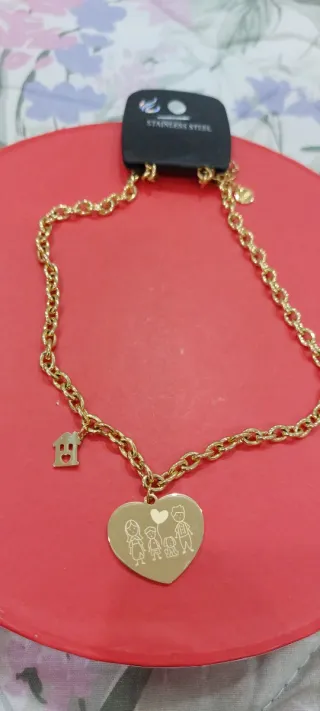 Collana donna con ciondolo famiglia e casa