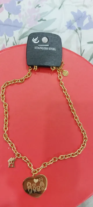 Collana donna con ciondolo famiglia e casa