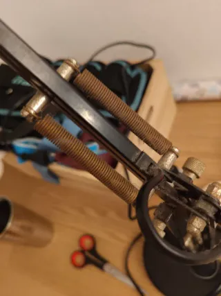 Lámpara flexo escritorio Ikea negra