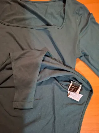 Body Shein verde oscuro escotado T/L