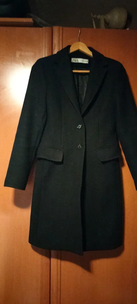 Abrigo Zara Mujer Entallado Negro