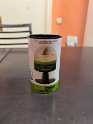 Luz de emergencia LEDONE conectada v16 Homologada