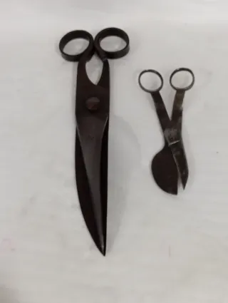 Tijeras antiguas de metal