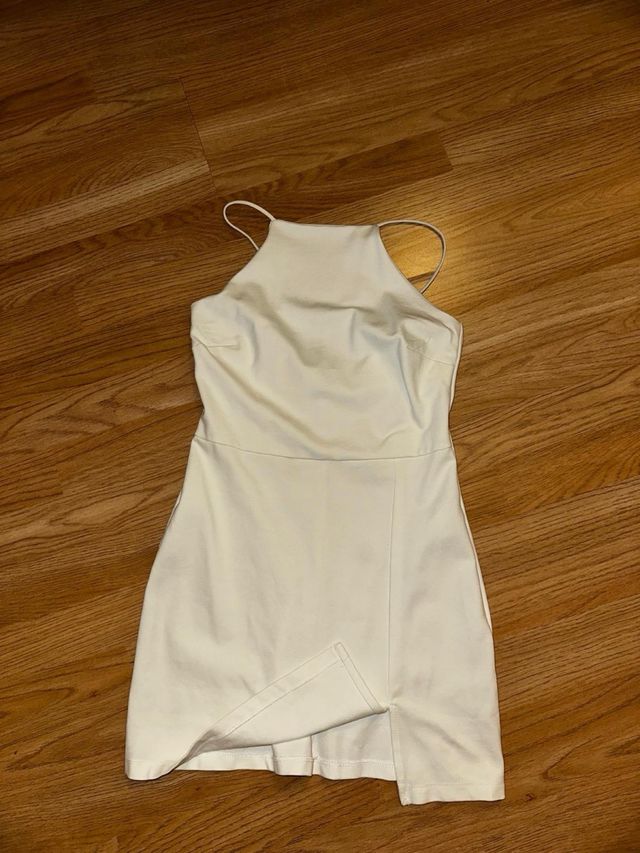 Cada prenda se vende por 5€