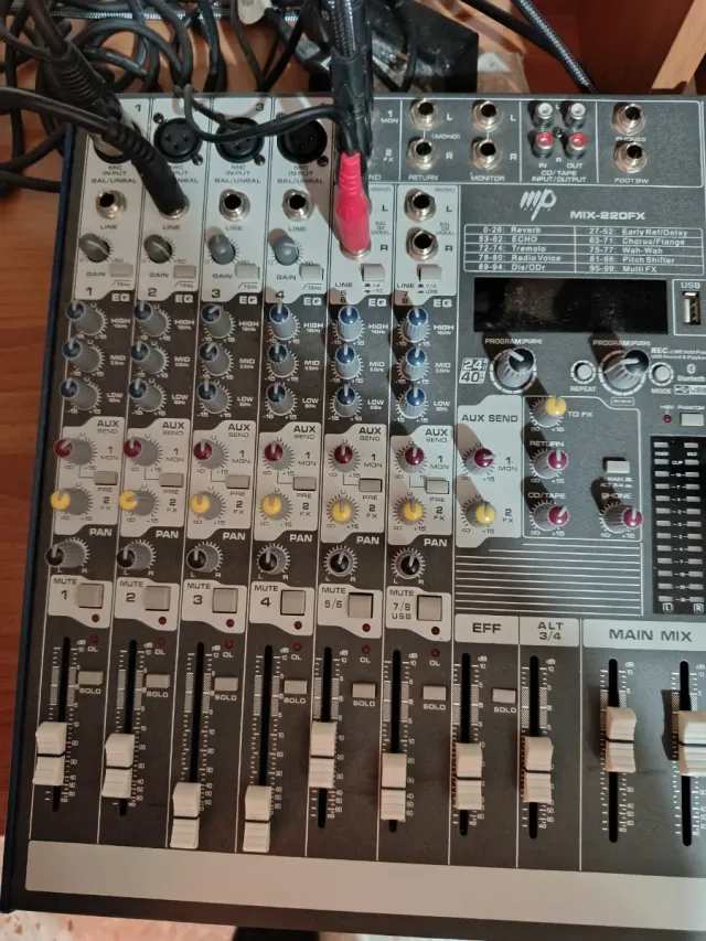 Mixer MP 220 FX