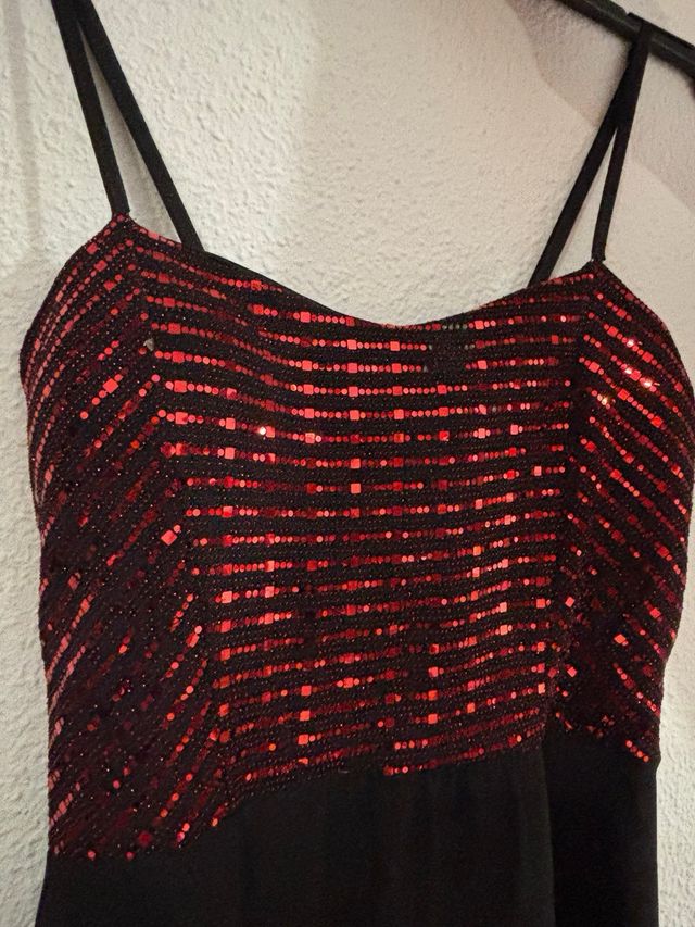 Vestido corto lentejuelas rojo y negro