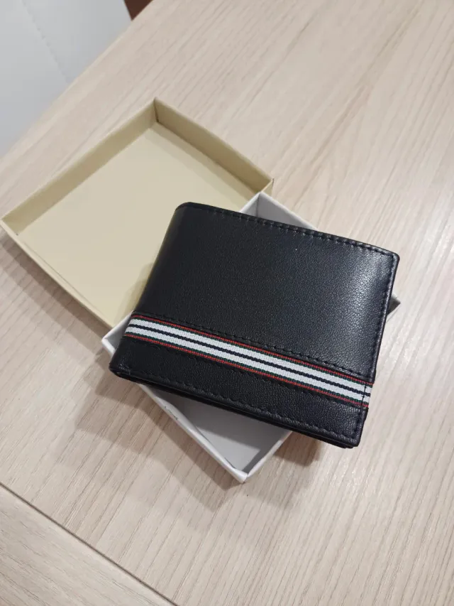 Cartera de caballero con rayas