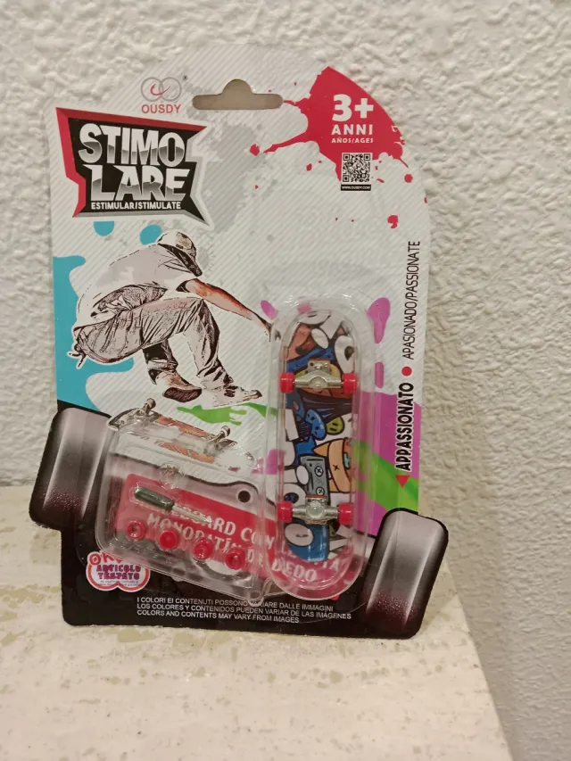 Mini patinete de dedo OUSDY