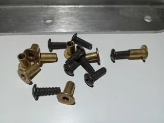 8 Tornillos para protecciones skate Old School