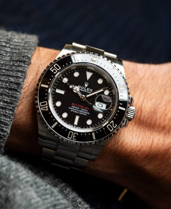 Reloj elegante de vestir absolutamente nuevo