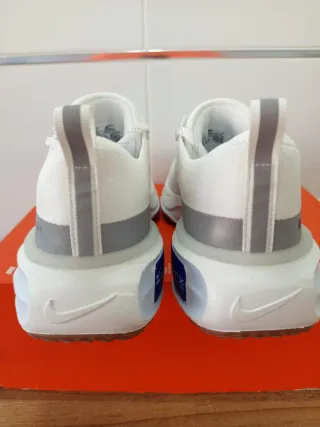 Nike ZoomX Invincible Run FK 3 Talla 42.5