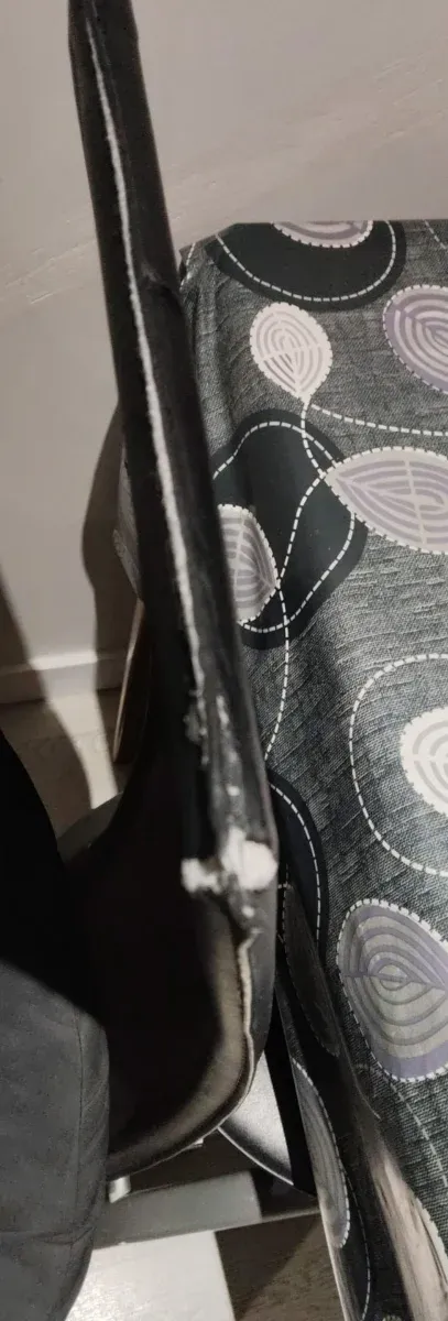 Sillas modernas, estructura robusta. (4 unidades)