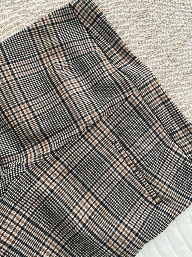 Pantalón de cuadros de Zara.