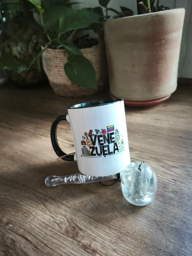 Taza Venezuela y Perinola