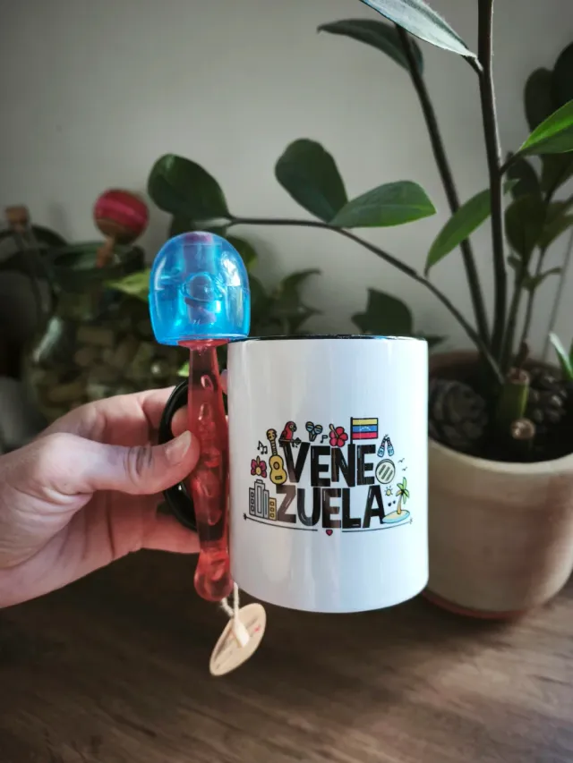 Taza Venezuela y Perinola